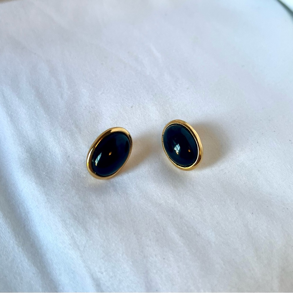 Antique black and gold oval earrings!✨